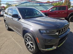Used 2024  Jeep Grand Cherokee L Limited 4x4 at City Wide Auto Credit near Toledo, OH