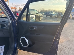 Used 2018  Jeep Renegade 4d SUV 4WD Latitude at City Wide Auto Credit near Toledo&comma; OH