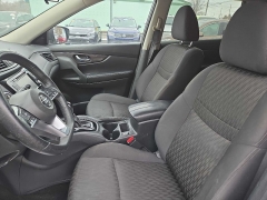 Used 2020  Nissan Rogue 4d SUV AWD SV at City Wide Auto Credit near Toledo&comma; OH