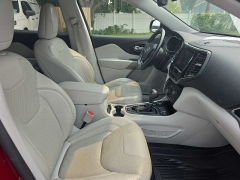 Used 2019  Jeep Cherokee 4d SUV 4WD Limited 3&period;2L at City Wide Auto Credit near Toledo&comma; OH