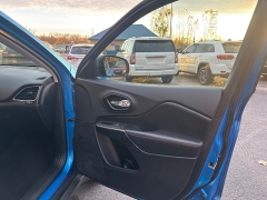 Used 2020  Jeep Cherokee 4d SUV 4WD Trailhawk Elite 3.2L at City Wide Auto Credit near Toledo, OH