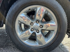 Used 2017  Ram 1500 4WD Crew Cab SLT at City Wide Auto Credit near Toledo&comma; OH