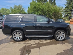 Used 2018  Cadillac Escalade 4d SUV 4WD Luxury at City Wide Auto Credit near Toledo&comma; OH