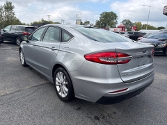 Used 2020  Ford Fusion 4d Sedan FWD SE 1.5L EcoBoost at City Wide Auto Credit near Toledo, OH
