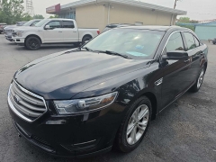 Used 2018  Ford Taurus 4d Sedan FWD SEL at City Wide Auto Credit near Toledo&comma; OH