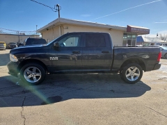 Used 2018  Ram 1500 2WD Crew Cab Express at City Wide Auto Credit near Toledo&comma; OH