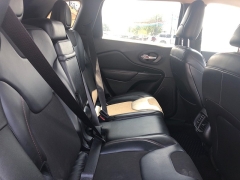 Used 2015  Jeep Cherokee 4d SUV 4WD Trailhawk V6 at City Wide Auto Credit near Toledo, OH