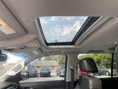 Used 2019  Chevrolet Suburban 4d SUV 4WD LT at City Wide Auto Credit near Toledo&comma; OH