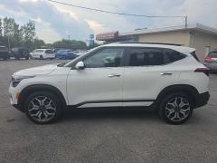 Used 2022  Kia Seltos SX DCT AWD at City Wide Auto Credit near Toledo&comma; OH