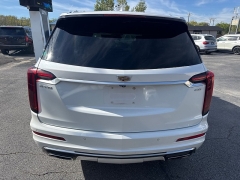 Used 2020  Cadillac XT6 4d SUV FWD Premium Luxury at City Wide Auto Credit near Toledo, OH