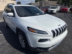 Used 2017  Jeep Cherokee 4d SUV 4WD Limited V6 at City Wide Auto Credit near Toledo&comma; OH