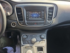 Used 2015  Chrysler 200 4d Sedan Limited I4 at City Wide Auto Credit near Toledo&comma; OH