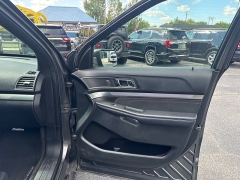 Used 2018  Ford Explorer 4d SUV 4WD XLT at City Wide Auto Credit near Toledo, OH