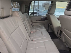 Used 2014  Lincoln Navigator 4d SUV 4WD at City Wide Auto Credit near Toledo&comma; OH