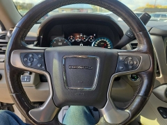 Used 2018  GMC Yukon 4d SUV 4WD Denali at City Wide Auto Credit near Toledo, OH