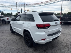 Used 2020  Jeep Grand Cherokee 4d SUV 4WD Laredo Altitude at City Wide Auto Credit near Toledo&comma; OH