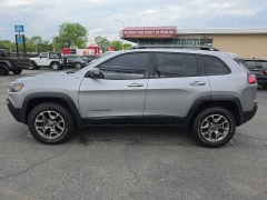 Used 2020  Jeep Cherokee 4d SUV 4WD Trailhawk 2&period;0L Turbo at City Wide Auto Credit near Toledo&comma; OH