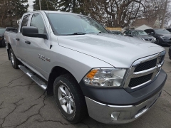 Used 2015  Ram 1500 4WD Quad Cab Express at City Wide Auto Credit near Toledo&comma; OH