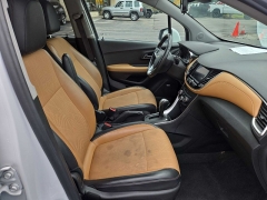 Used 2020  Chevrolet Trax 4d SUV AWD LT at City Wide Auto Credit near Toledo, OH