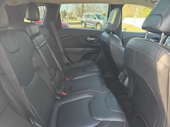 Used 2016  Jeep Cherokee 4d SUV 4WD Limited V6 at City Wide Auto Credit near Toledo&comma; OH