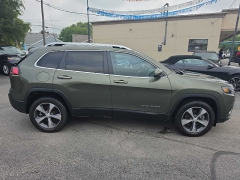 Used 2019  Jeep Cherokee 4d SUV 4WD Limited 2&period;0L Turbo at City Wide Auto Credit near Toledo&comma; OH
