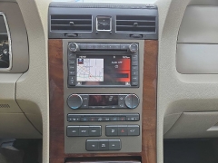 Used 2014  Lincoln Navigator 4d SUV 4WD at City Wide Auto Credit near Toledo&comma; OH