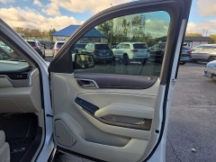 Used 2018  GMC Yukon 4d SUV 4WD Denali at City Wide Auto Credit near Toledo, OH