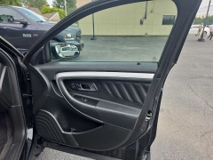 Used 2018  Ford Taurus 4d Sedan FWD SEL at City Wide Auto Credit near Toledo&comma; OH