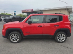 Used 2019  Jeep Renegade 4d SUV 4WD Sport at City Wide Auto Credit near Toledo&comma; OH