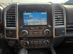 Used 2016  Ford F-150 4WD SuperCrew Platinum 5 1&sol;2 at City Wide Auto Credit near Toledo&comma; OH