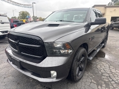 Used 2019  Ram 1500 Classic 4WD Crew Cab Express at City Wide Auto Credit near Toledo&comma; OH