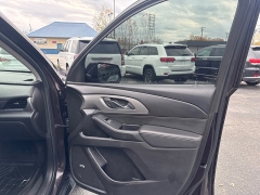 Used 2020  Chevrolet Traverse 4d SUV FWD LT Leather at City Wide Auto Credit near Toledo, OH