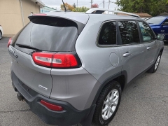 Used 2015  Jeep Cherokee 4d SUV 4WD Latitude V6 at City Wide Auto Credit near Toledo, OH