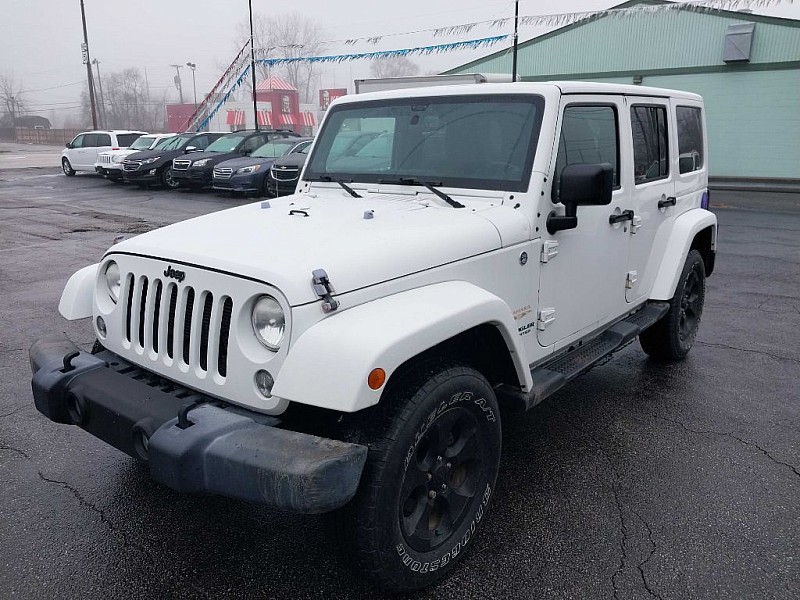 Used 2014  Jeep Wrangler Unlimited 4d Convertible Sahara at City Wide Auto Credit near Toledo, OH