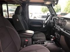 Used 2021  Jeep Wrangler Unlimited 80th Anniversary 4x4 *Ltd Avail* at City Wide Auto Credit near Toledo, OH