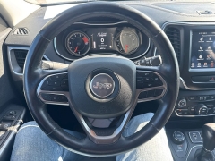 Used 2022  Jeep Cherokee X 4x4 at City Wide Auto Credit near Toledo&comma; OH
