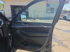 Used 2023  Jeep Grand Cherokee Limited 4x4 at City Wide Auto Credit near Toledo&comma; OH