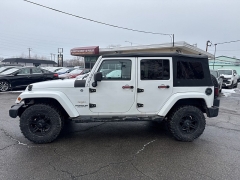 Used 2012  Jeep Wrangler Unlimited 4d Convertible Sahara at City Wide Auto Credit near Toledo&comma; OH