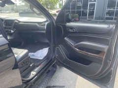 Used 2019  Chevrolet Suburban 4d SUV 4WD LT at City Wide Auto Credit near Toledo&comma; OH