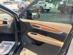 Used 2017  Cadillac XT5 4d SUV AWD Platinum at City Wide Auto Credit near Toledo&comma; OH