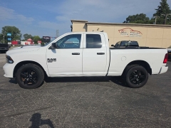 Used 2022  Ram 1500 Classic 4WD Tradesman Quad Cab 6'4" Box at City Wide Auto Credit near Toledo&comma; OH