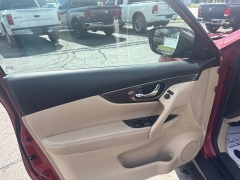 Used 2016  Nissan Rogue 4d SUV AWD SL at City Wide Auto Credit near Toledo&comma; OH