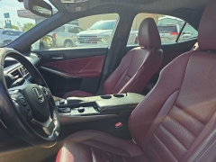 Used 2014  Lexus IS 350 4dr Sdn RWD at City Wide Auto Credit near Toledo&comma; OH
