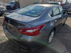 Used 2018  Nissan Altima 4d Sedan 2&period;5L SV at City Wide Auto Credit near Toledo&comma; OH