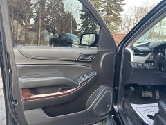 Used 2020  GMC Yukon 4d SUV 4WD SLT Standard Edition at City Wide Auto Credit near Toledo&comma; OH