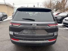 Used 2024  Jeep Grand Cherokee Laredo 4x4 at City Wide Auto Credit near Toledo&comma; OH