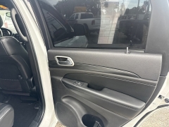 Used 2020  Jeep Grand Cherokee 4d SUV 4WD Laredo Altitude at City Wide Auto Credit near Toledo&comma; OH