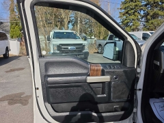 Used 2016  Ford F-150 4WD SuperCrew Lariat 6 1&sol;2 at City Wide Auto Credit near Toledo&comma; OH