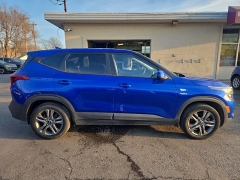 Used 2021  Kia Seltos 4d SUV AWD LX at City Wide Auto Credit near Toledo&comma; OH