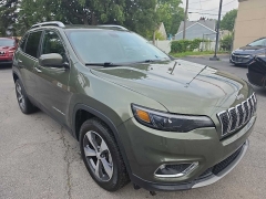 Used 2019  Jeep Cherokee 4d SUV 4WD Limited 2&period;0L Turbo at City Wide Auto Credit near Toledo&comma; OH